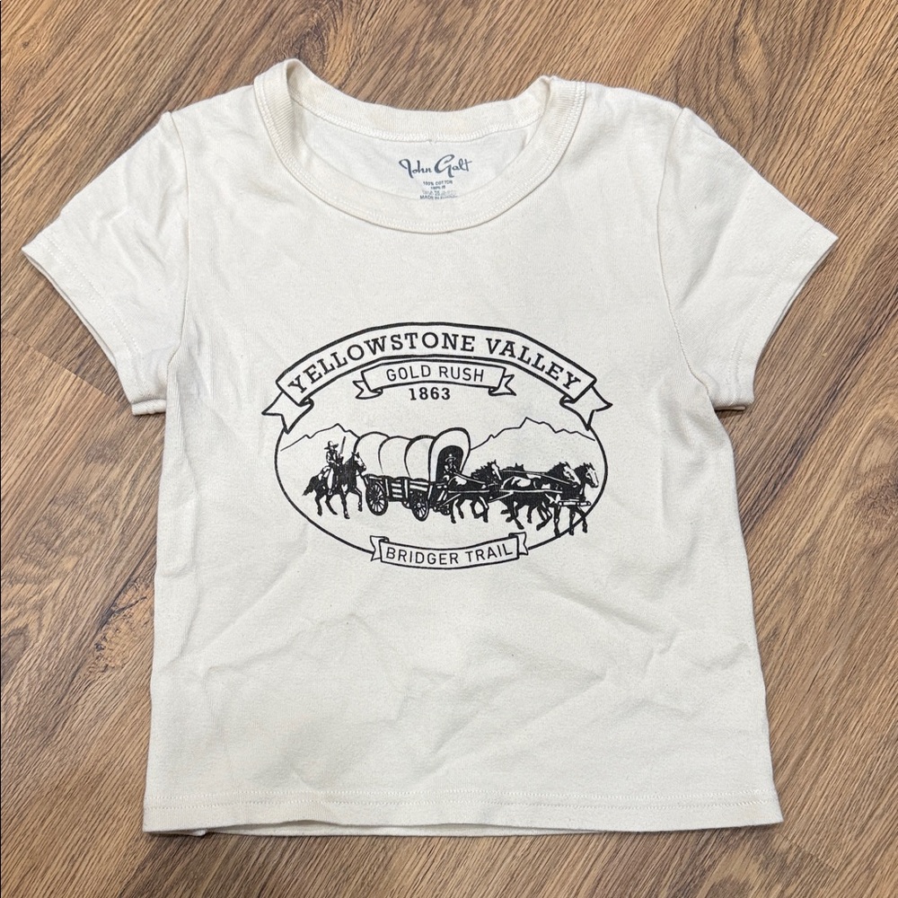 Brandy Melville Cream Graphic Tee